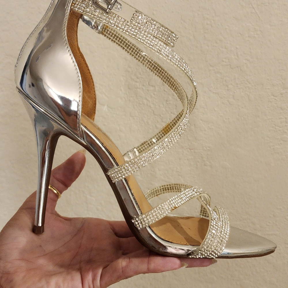Jessica Simpson Strappy Sandal heels
